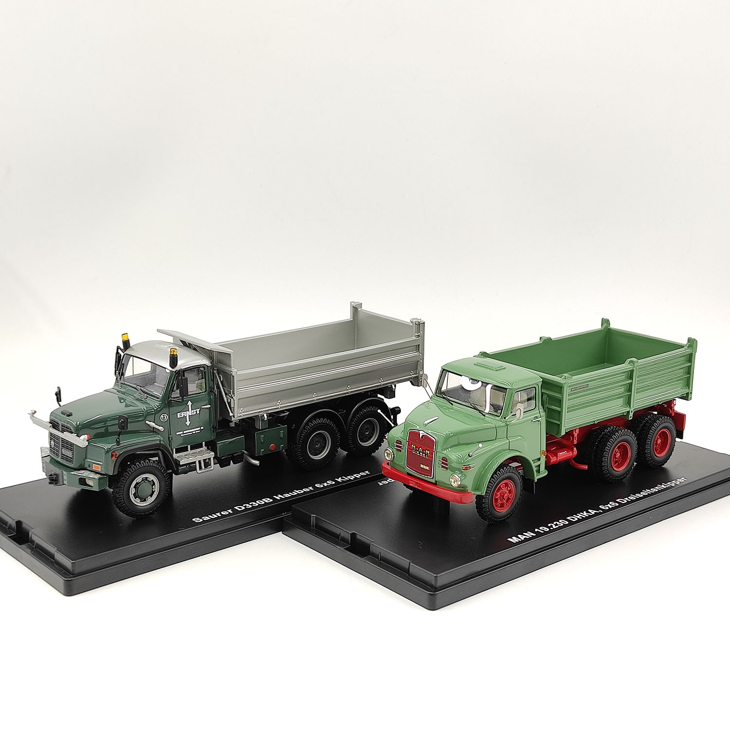 Golden Oldies 1:50 Scale Saure - Men Accessories Collection recension och pris